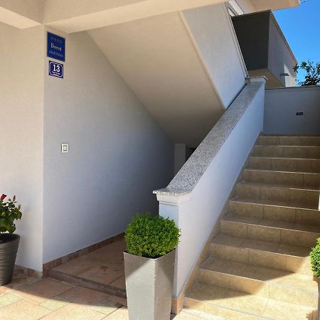 Apartments Nada Sukošan Esterno foto